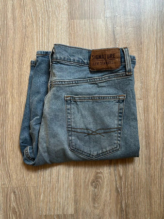 🛒Short en jean Levi's W32🛒