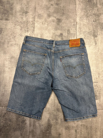 🛒Short en jean Levi's 502 W36🛒