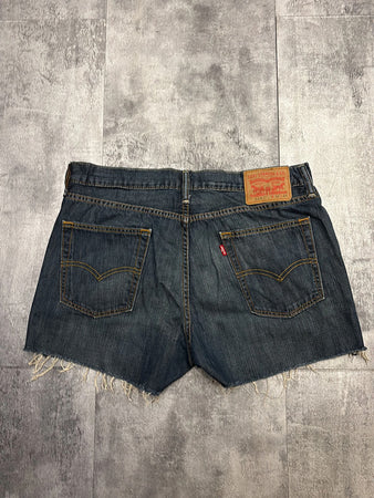 🛒Short en jean Levi's 514 W34🛒
