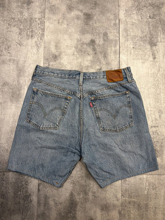 🛒Short en jean Levi's 501 W31 🛒