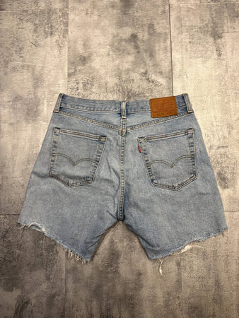 🛒Short en jean Levi's 501 W32🛒