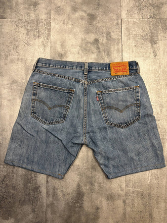 🛒Short en jean Levi's 501 W35🛒