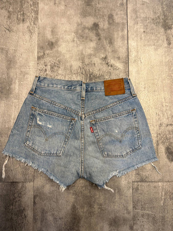 🛒Short en jean Levi's 501 W24🛒
