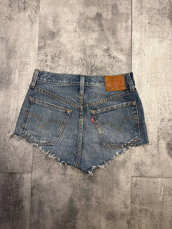 🛒Short en jean Levi's 501 W25🛒