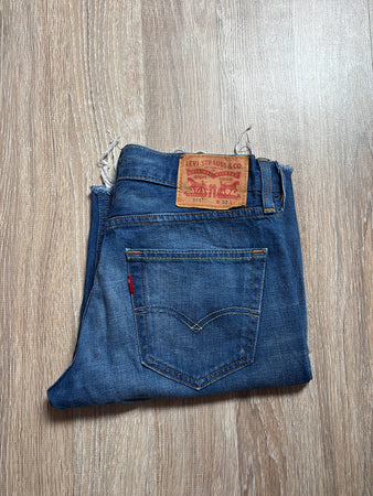 🛒Short en jean Levi's 511 W32🛒