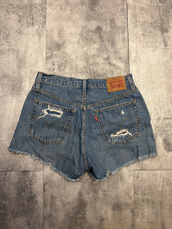 🛒Short en jean Levi's 501 W27🛒