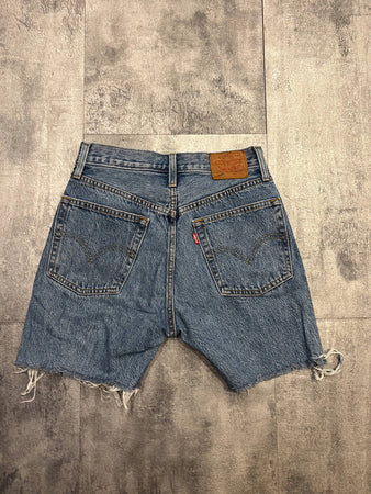 🛒Short en jean Levi's 501 W24🛒