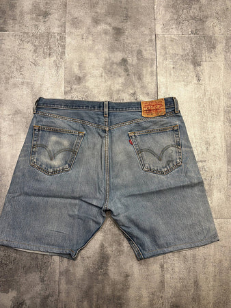 🛒Short en jean Levi's 501 W38🛒