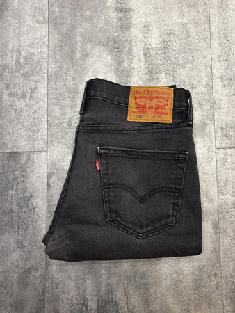🛒Short en jean Levi's 511 W32🛒