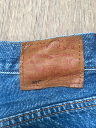 🛒Short en jean Levi's 501 W27🛒(2E565)