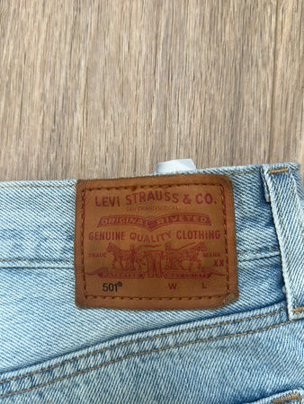 🛒Short en jean Levi's 501 W28🛒(2E577)