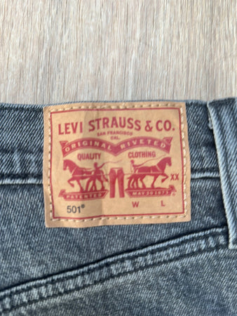 🛒Short en jean Levi's 501 W28🛒(2E647)