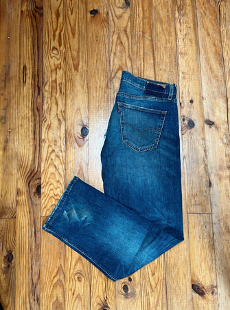 🛒Jeans Levi's W33 L32🛒