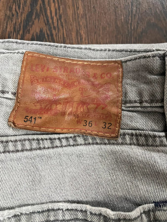🛒Jean Levi's 541 W36 L32🛒