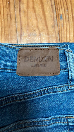 🛒Jean Levi's W31 L30🛒