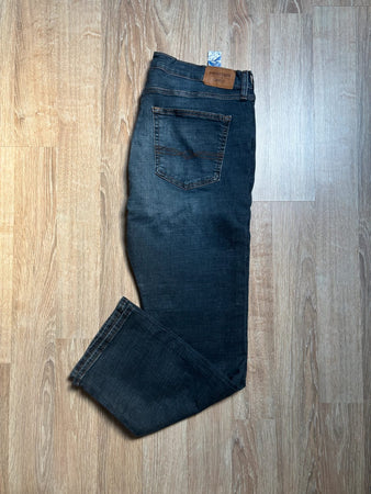 🛒Jean Levi's W36 L30🛒