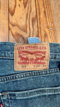 🛒Jean Levi's 519 W29 L34🛒
